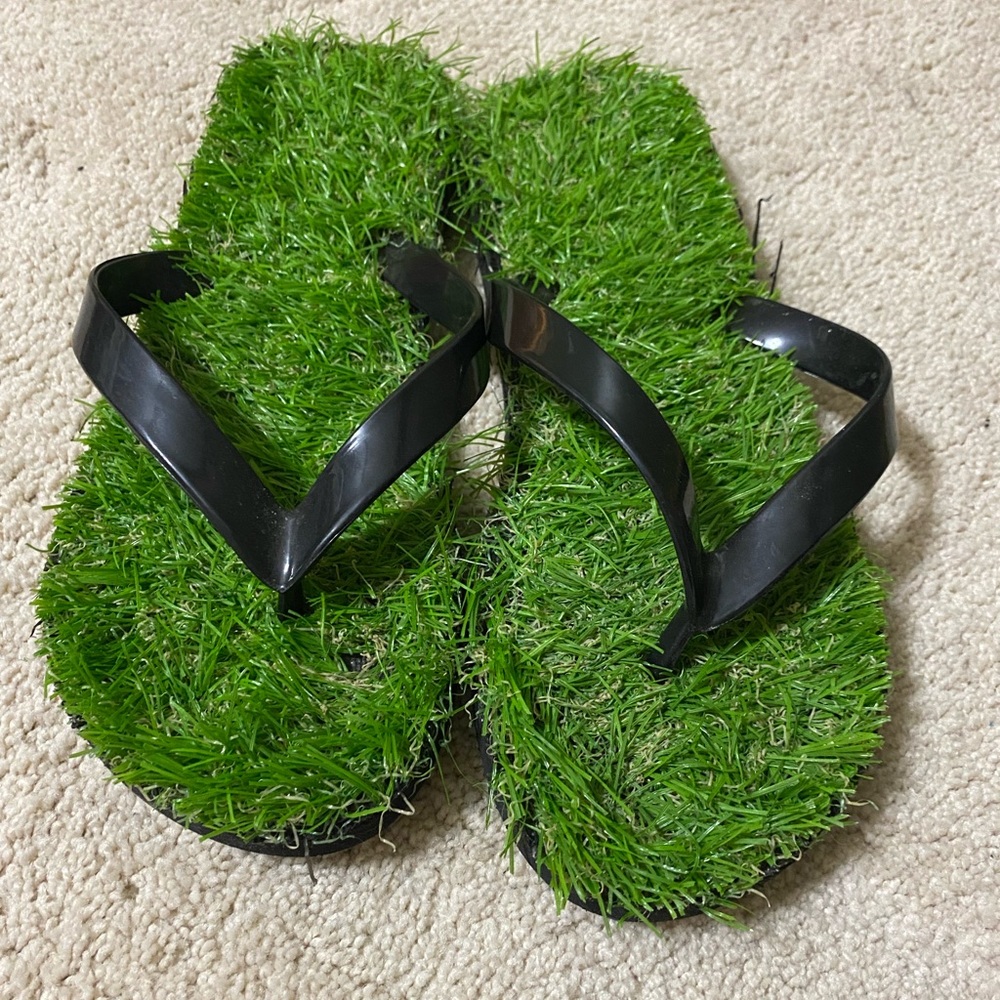 Grass Flip Flops